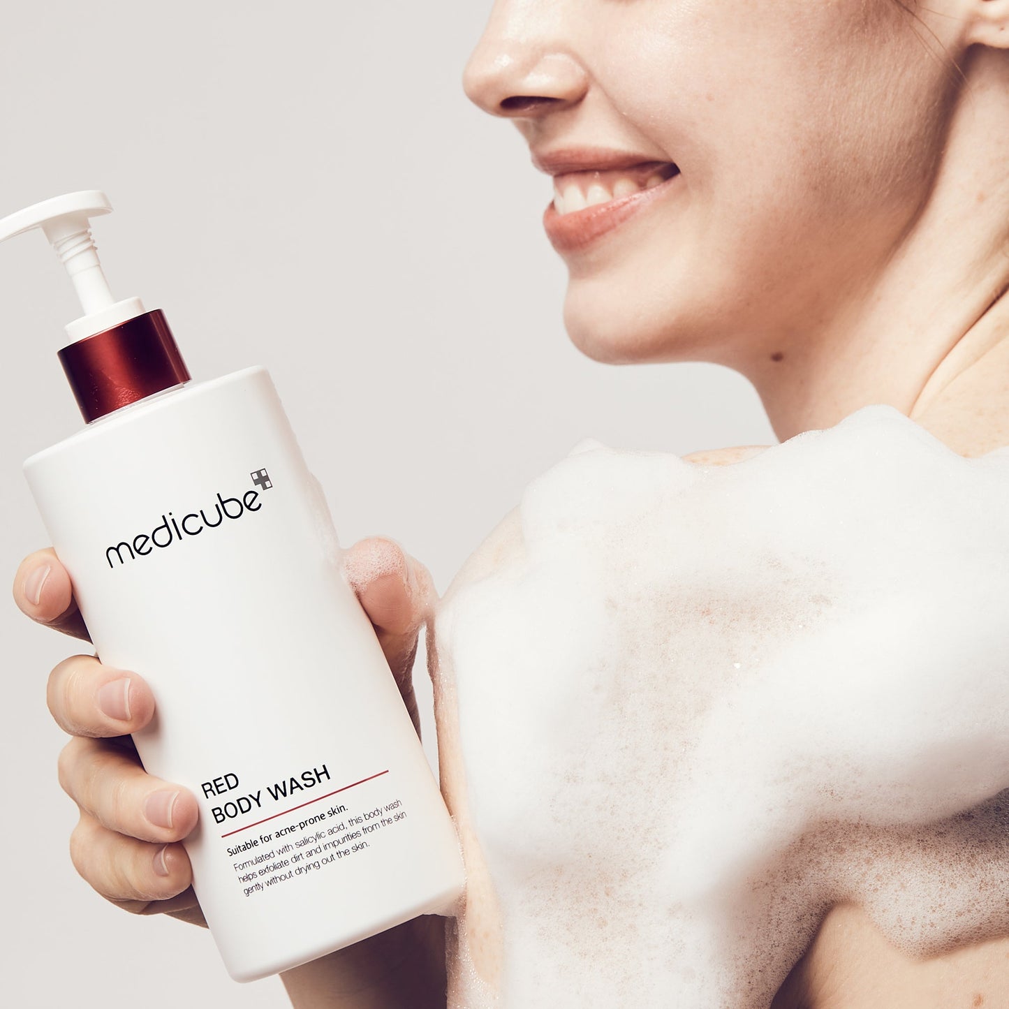 red-body-wash-m4 03_e48a37a3-851d-41fd-9823-7bc90ef11ff6.jpg